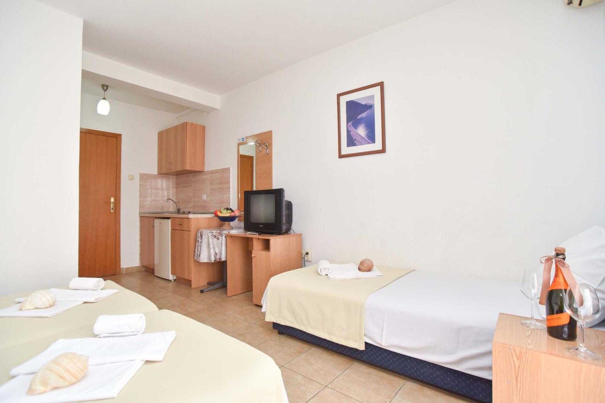 Apartments Pedja Zec Budva Room photo